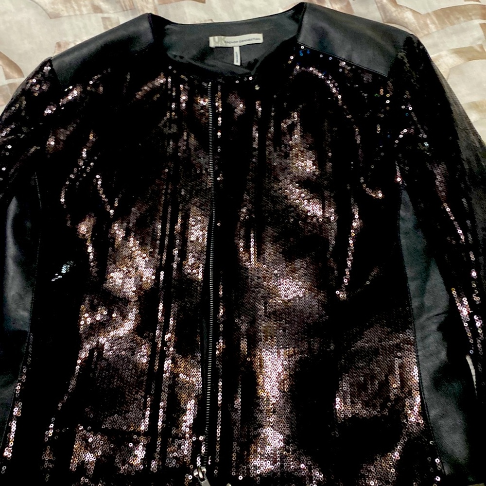 French Connection Size L New Color Black - image 1